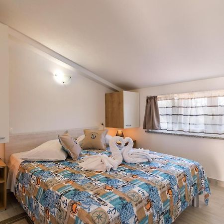 Apartments Korina Kanfanar Esterno foto